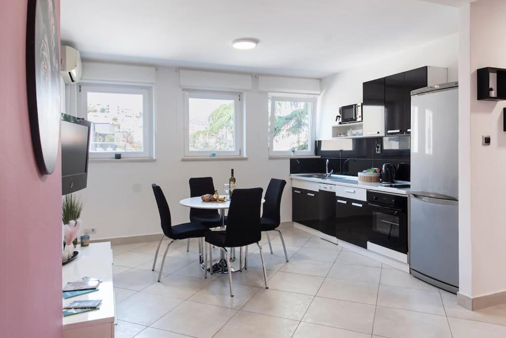 Lapad Cove Apartment Dubrovnik Bagian luar foto